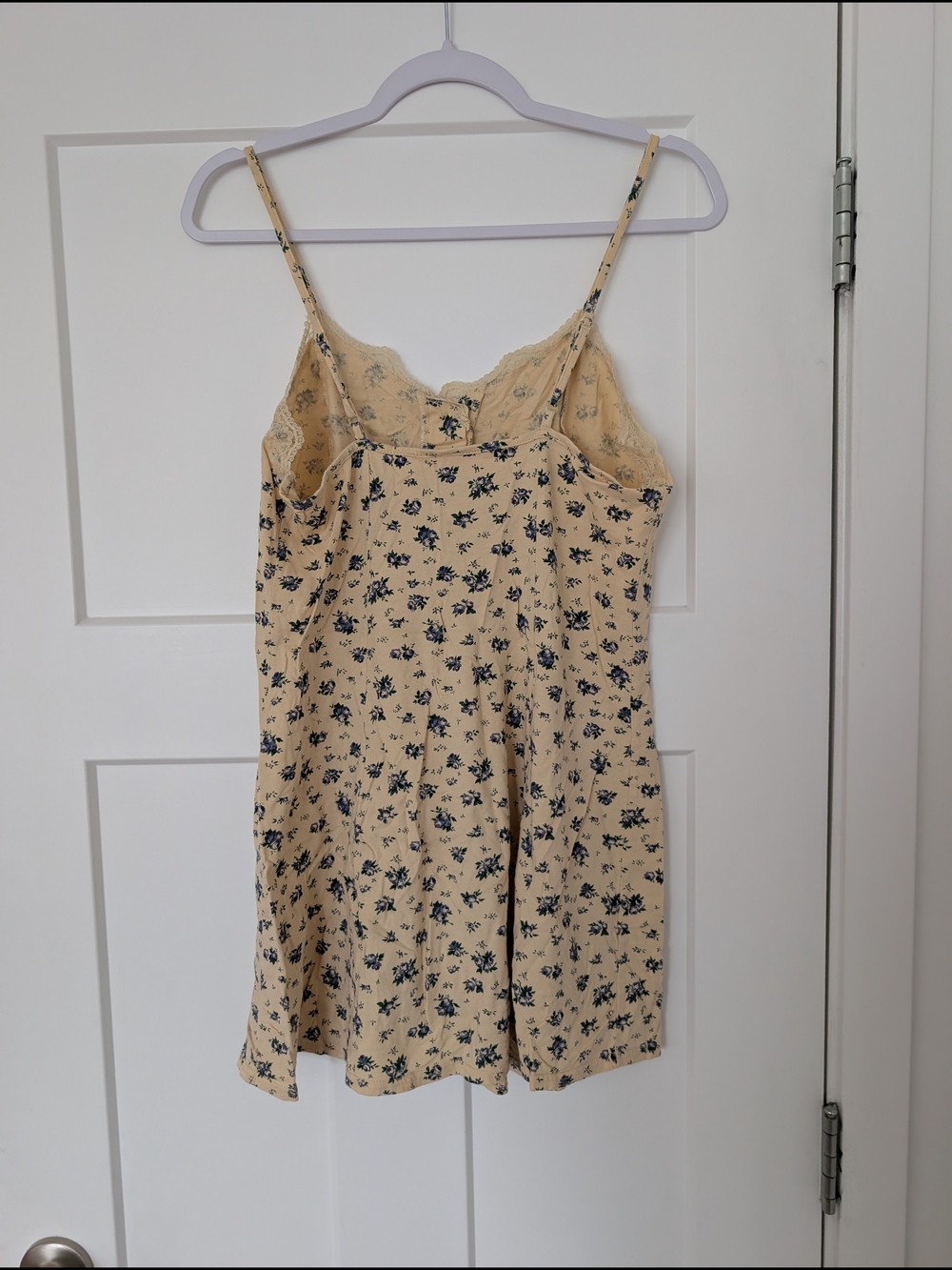 Victoria Secret Floral Lace-Trim Slip Dress in Yellow Size Medium - Picture 6 of 6